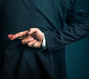 sanciones crear falsas empresas colombia